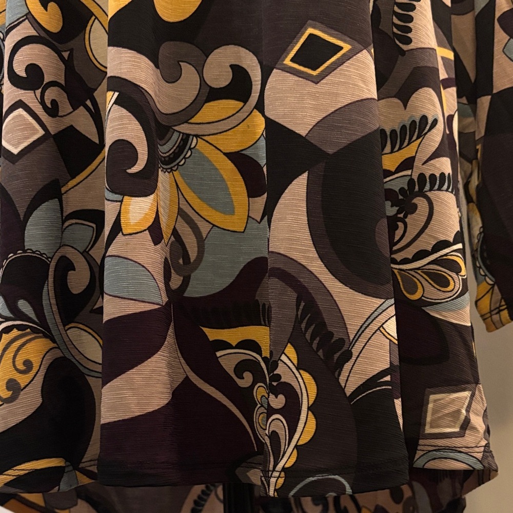Dear Scarlett Colorful Patterned Long Sleeve Dress - Picture 6 of 8